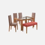 juego de comedor 6 puestos Da Vinci en madera flor morado con tapa de vidrio, sillas tapizadas color beige y butaco salmón visto en perspectiva