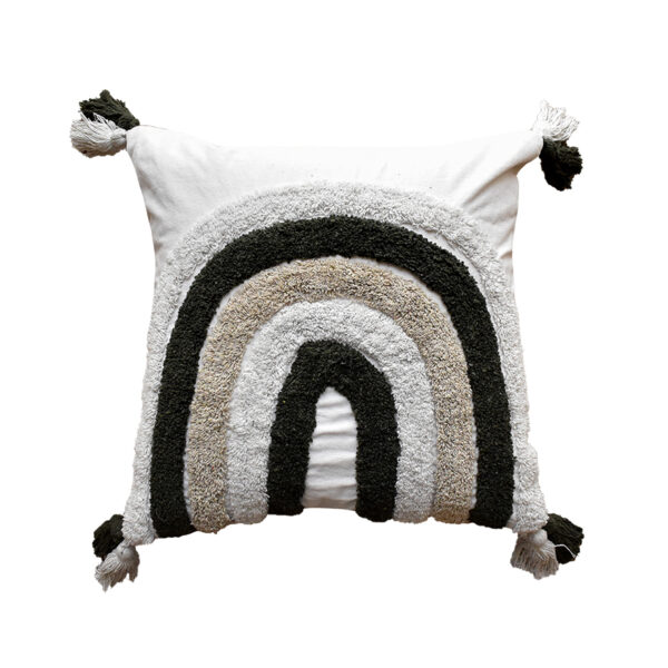 funda con cojín Rustic con detalles y textura aterciopelada con patrón geométrico decorativo, en tela blanca moka avellana visto de frente. All Star decoración