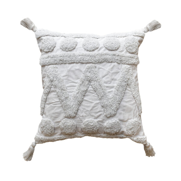 funda con cojín Rustic con textura aterciopelada y patrón geométrico decorativo, en tela blanca visto de frente. All Star decoración