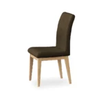 silla comedor Picasso en madera flor morado tono natural y tapizado capitoneado color café vista en perspectiva. Muebles All Star